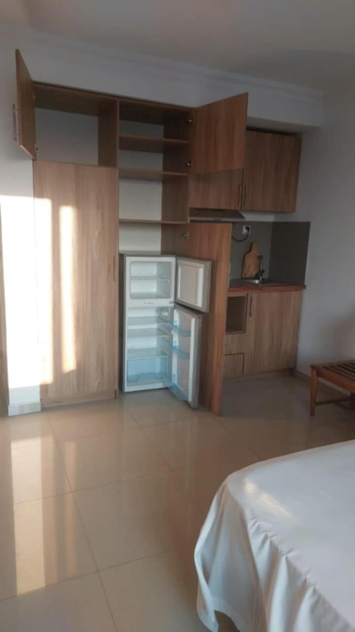 Residence D Ankadifotsy Antananarivo Bagian luar foto